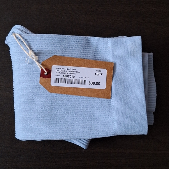 HARLOW SEAMLESS LONG SLEEVE MOCKNECK - LIGHT BLUE - Picture 5 of 7